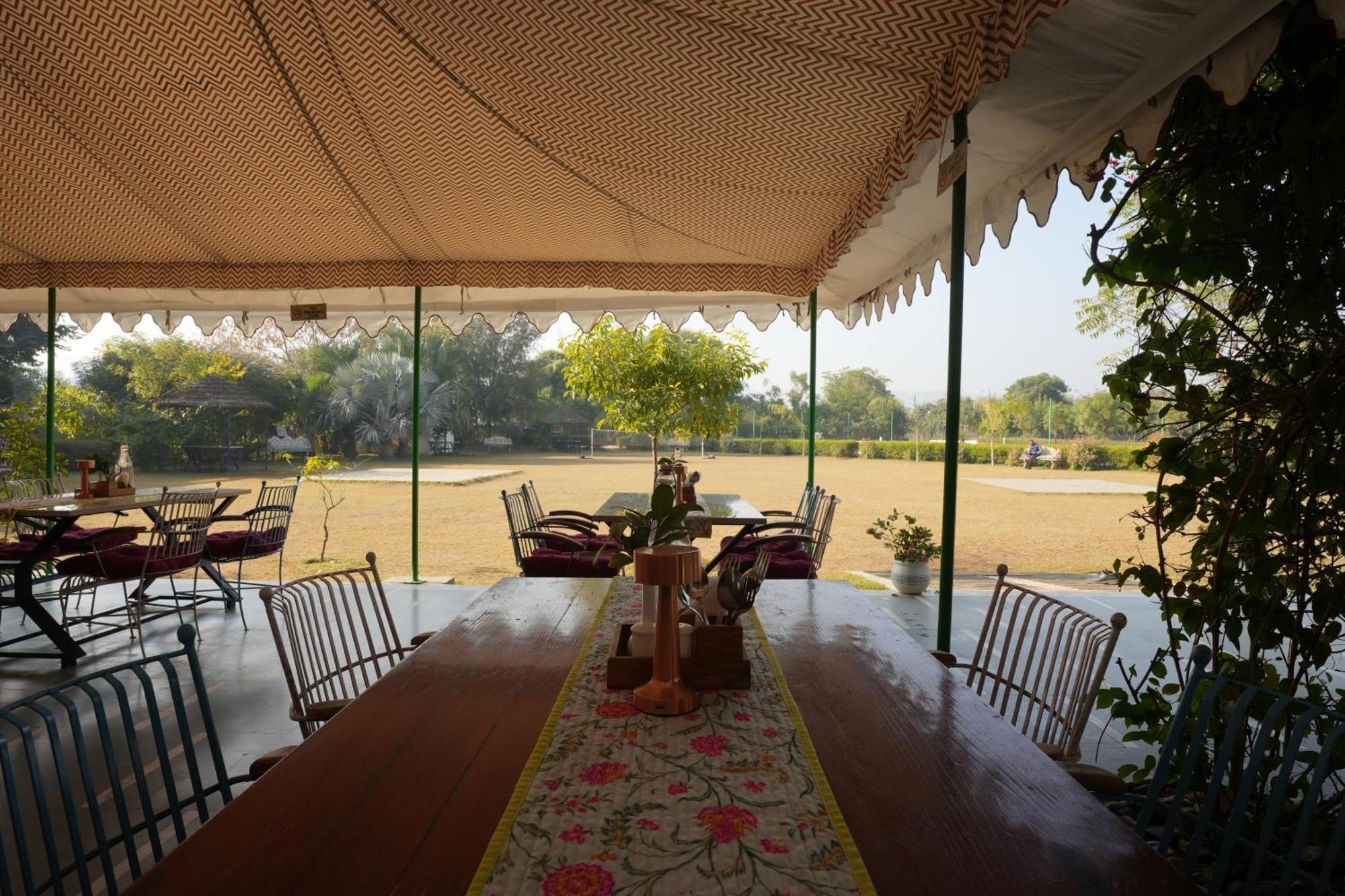 Astroport Sariska Treetop By Eight Continents Tehla Eksteriør billede